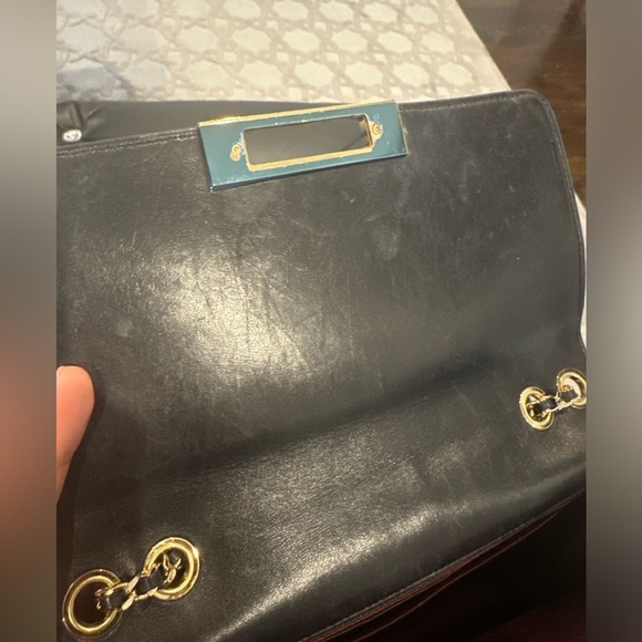 CHANEL LIMITED DESIGN LAMBSKIN BAG. EXCELLENT CONDITION W/ BOX, DUST BAG & PAPER - Picture 2 of 9